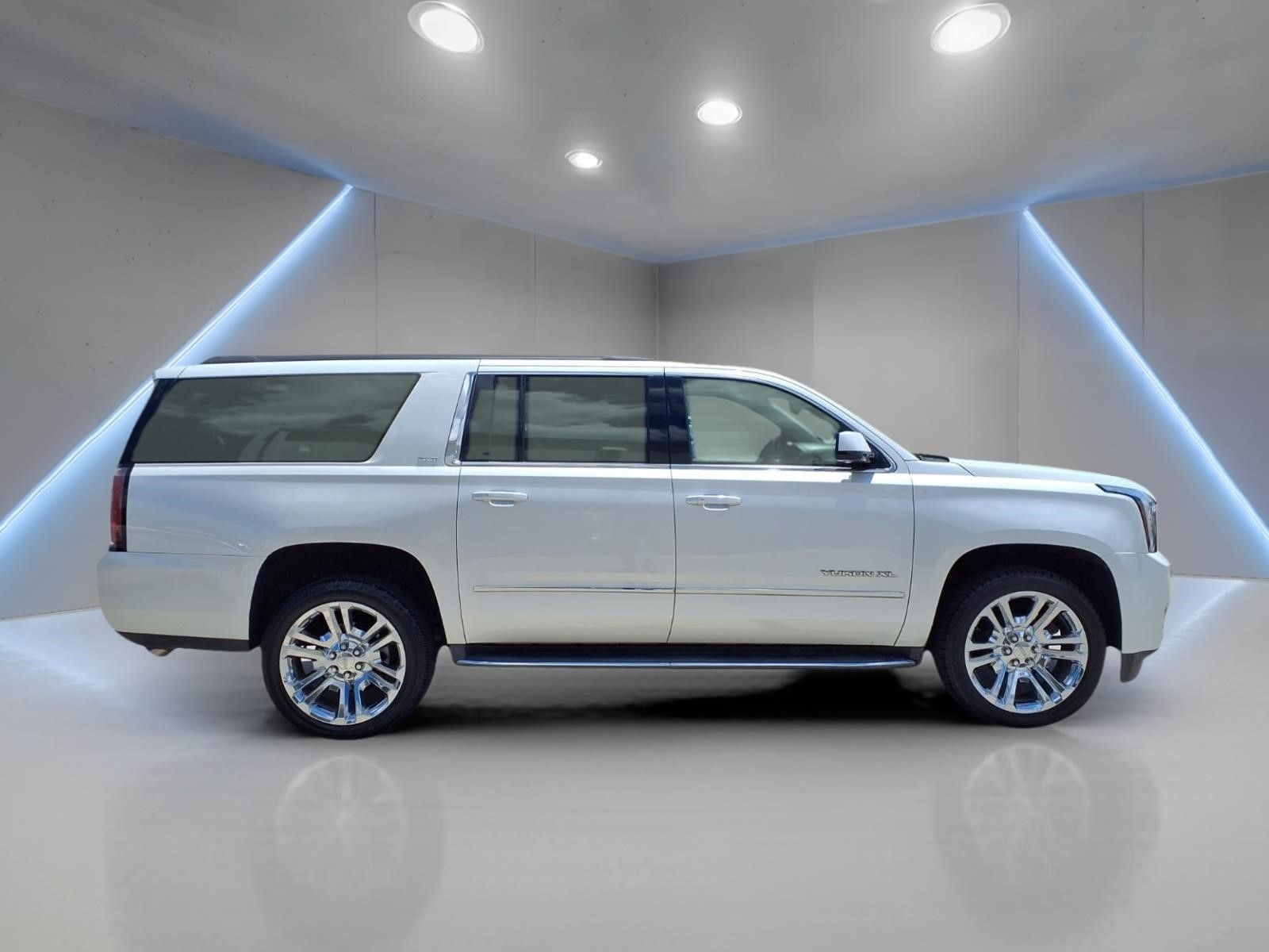 2020 GMC Yukon XL SLT White at Shottenkirk Kia Fort Bend