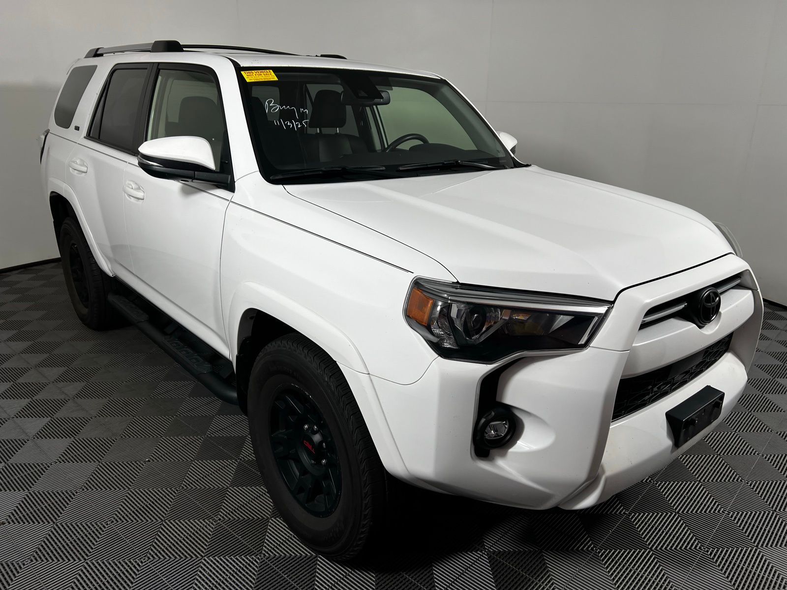 Thumbnail: 2023 Toyota 4Runner - 3
