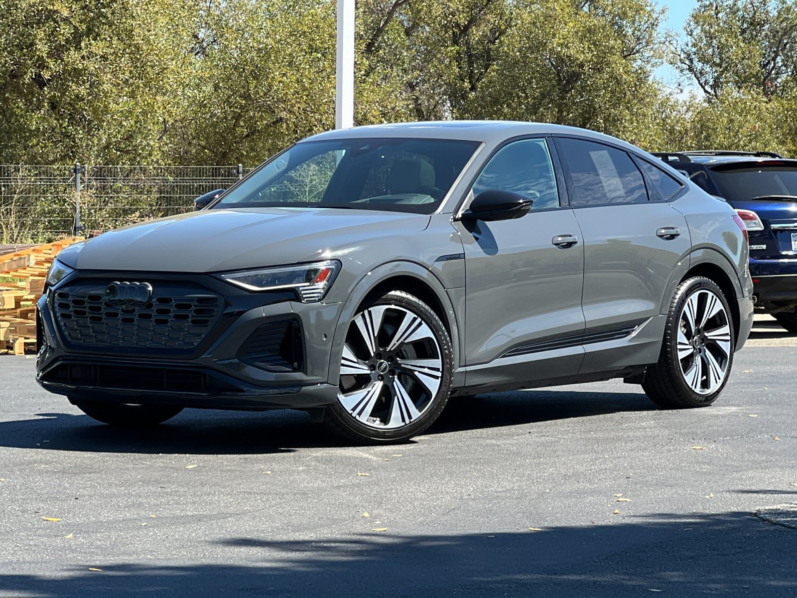 2024 Audi Q8 Sportback e-tron Prestige — full photo 2 of 29