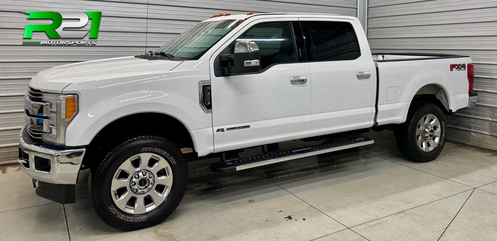 Oxford White 2018 Ford F-350 Super Duty Lariat Crew Cab 4WD Pickup Truck Four-Wheel Drive 6-Speed Automatic