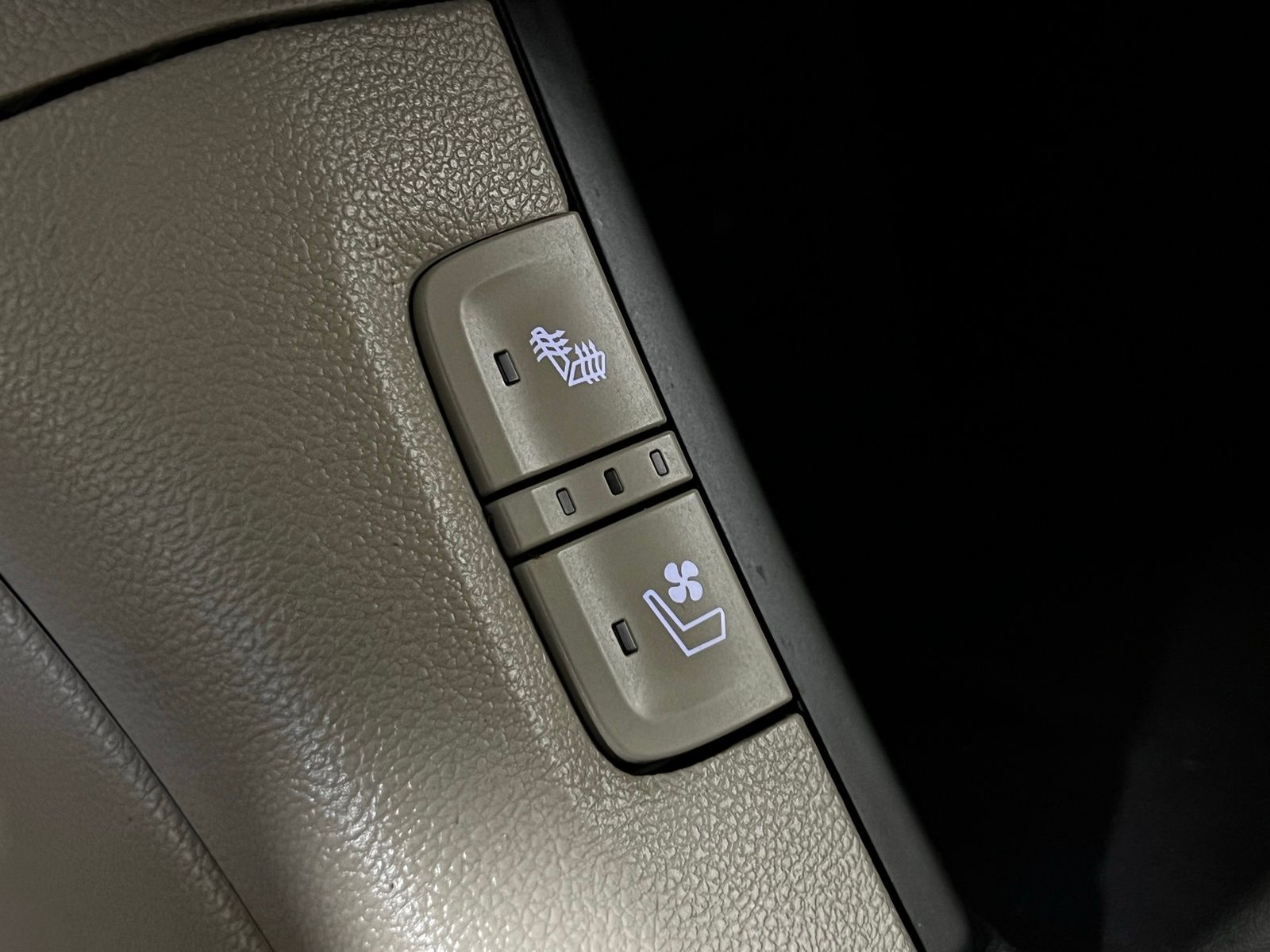 2019 GMC Acadia Denali 22