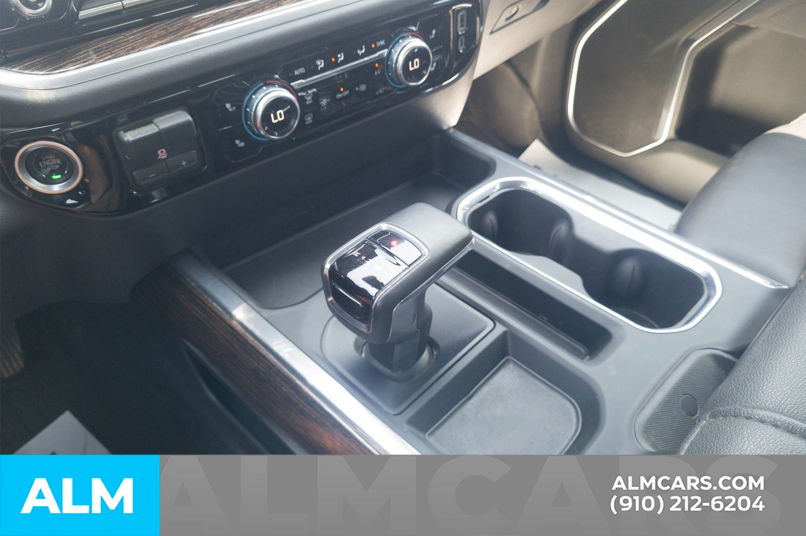 Used 2025 Sterling Metallic GMC Elevation image 27