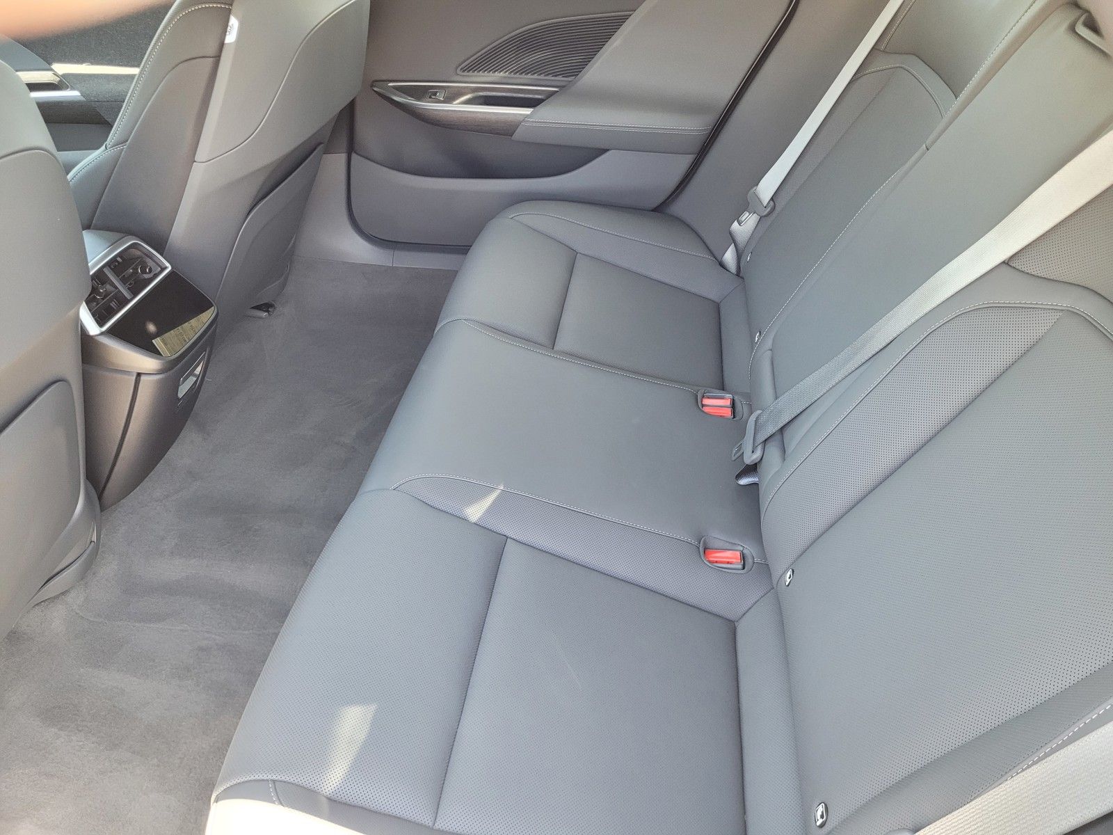 2025 Lucid Air Touring - Photo 18