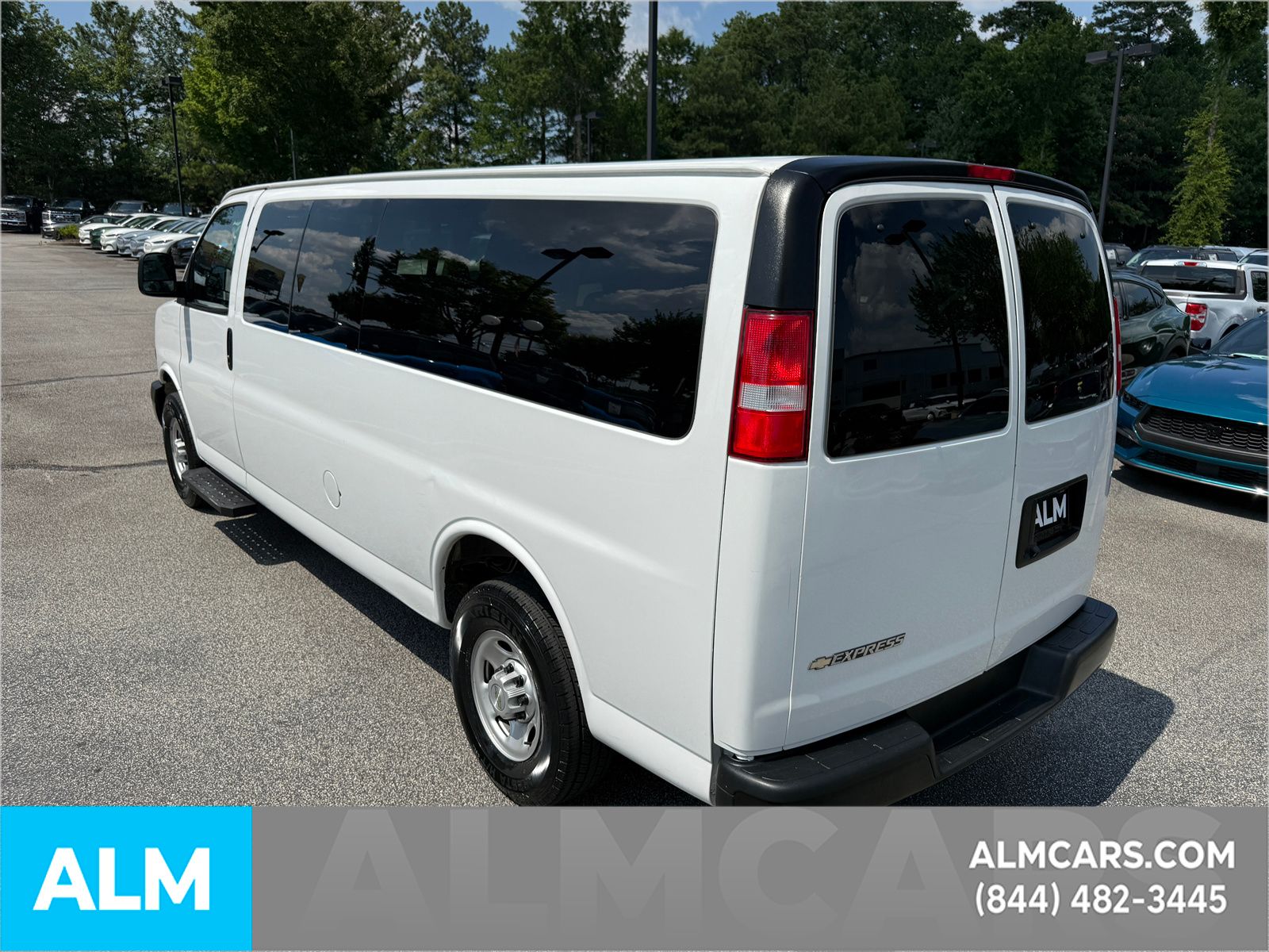 Used 2020 White Chevrolet LS image 11