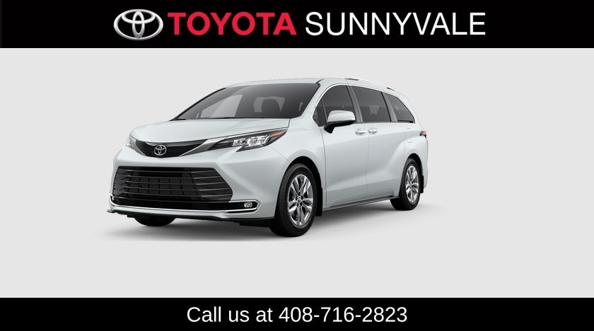 2025 Toyota Sienna Platinum 7-Passenger Hybrid AWD's photo