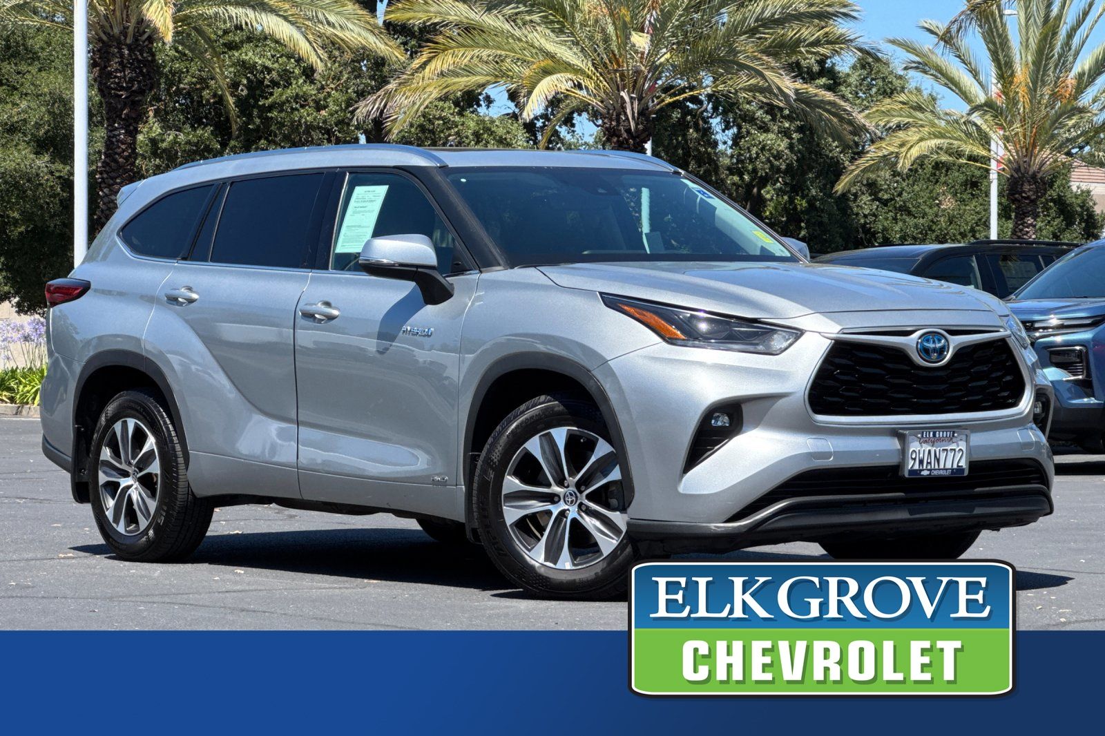Celestial Silver Metallic 2021 Toyota Highlander Hybrid SUV / Crossover All-Wheel Drive Continuously Variable Transmission