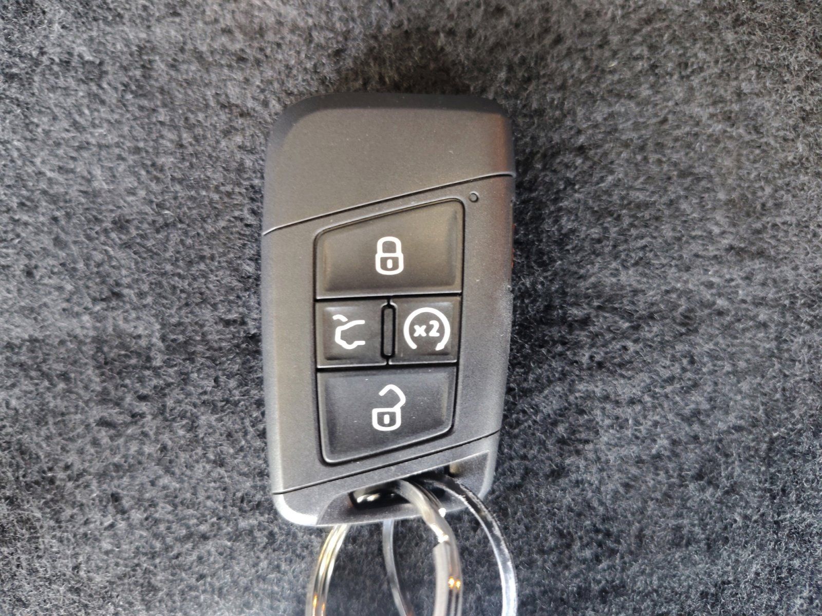 Used Car 2022 Volkswagen Atlas  3.6l V6 Sel R-line For Sale Under $30,000 In San Antonio, Texas