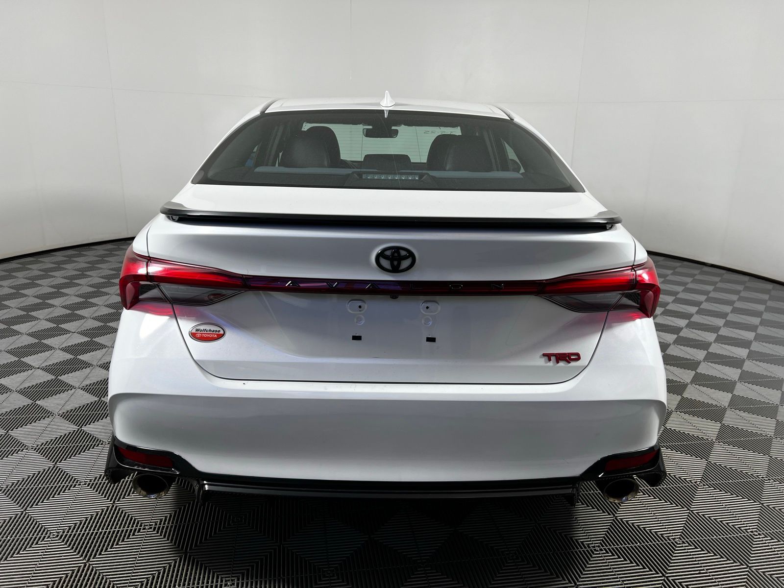 2020 Toyota Avalon TRD 6