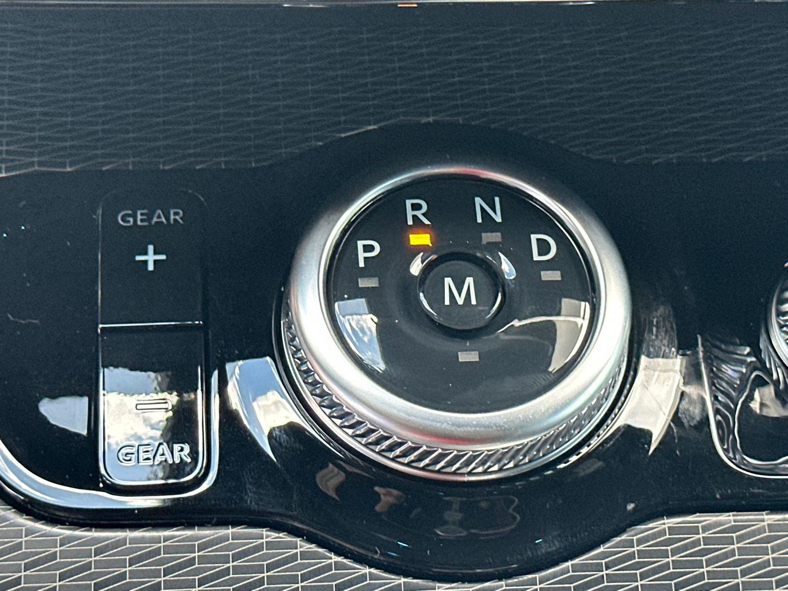 New 2026 Glacier Gray Metallic Tri-Coat Ford Platinum® image 33