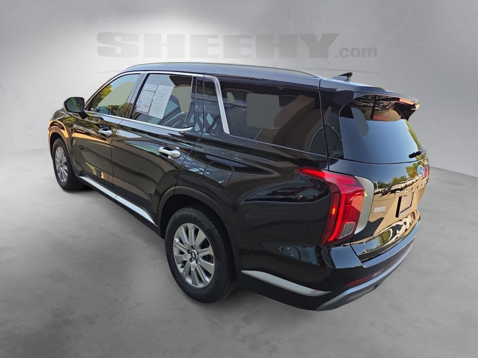Used 2024 Black Hyundai SEL image 13