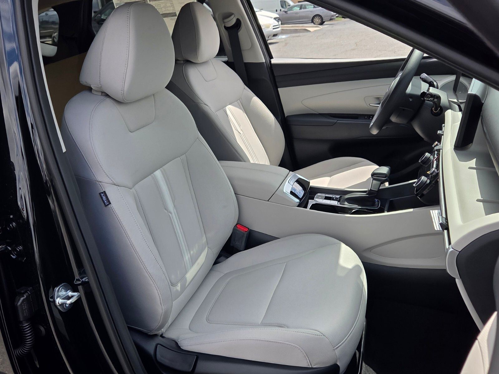New 2026 Black HYUNDAI SEL image 14