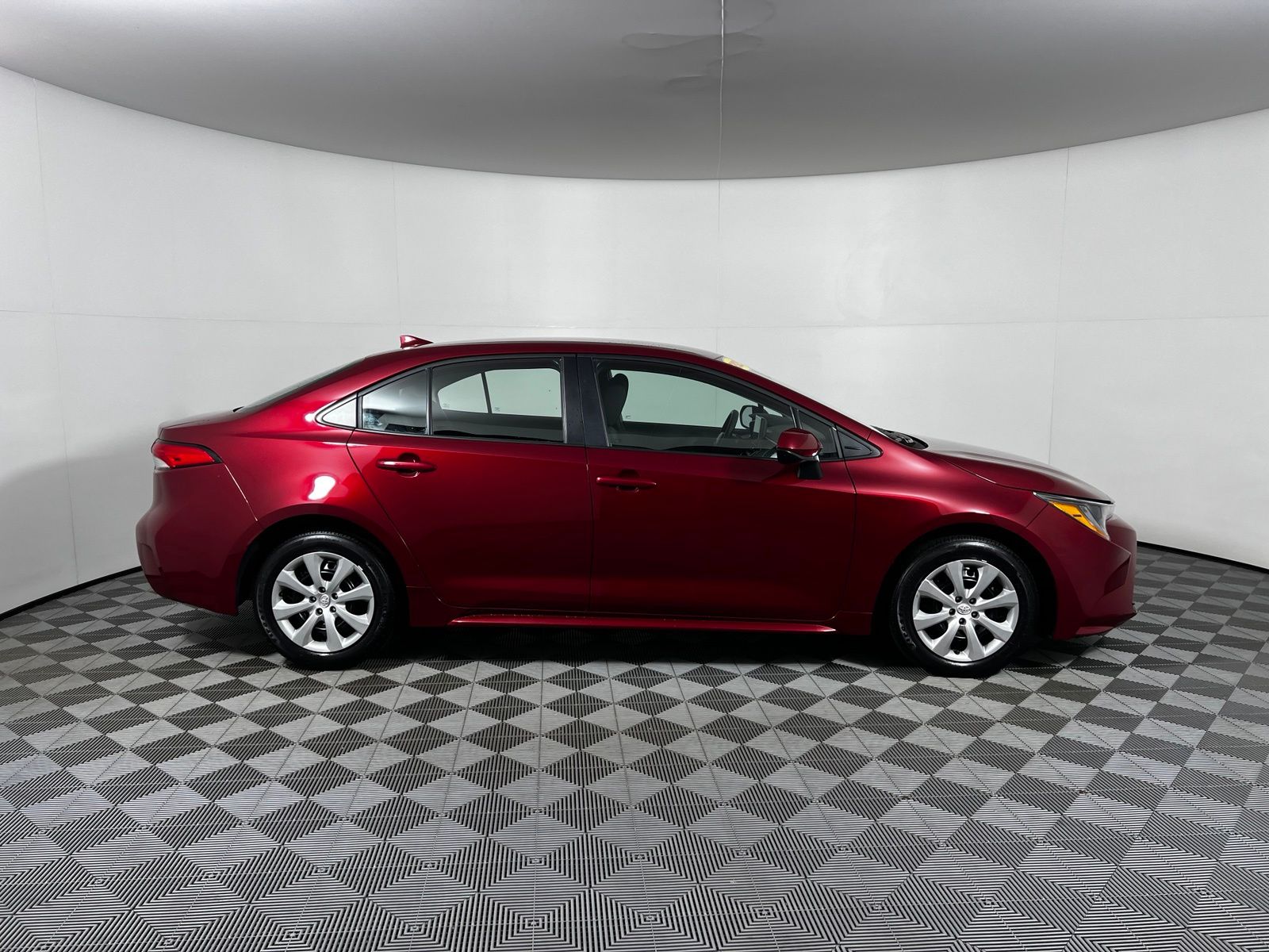 Thumbnail: 2025 Toyota Corolla - 4