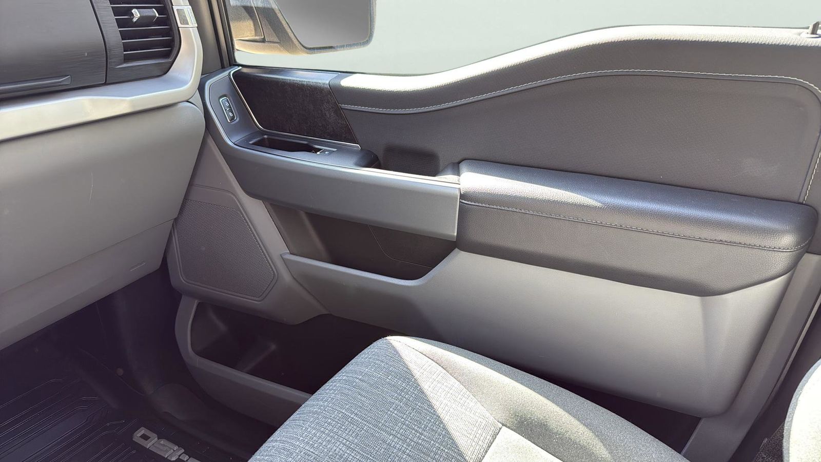 Used Car 2023 Ford F-150  Xlt For Sale Under $50,000 In Austin, Texas