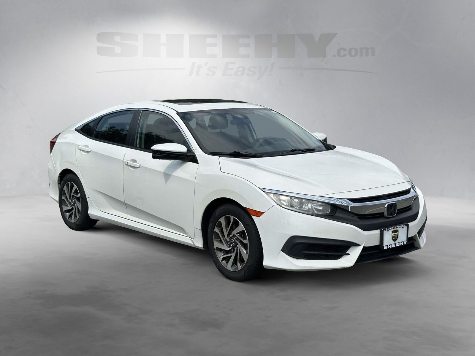 Used 2017  Honda EX image 2