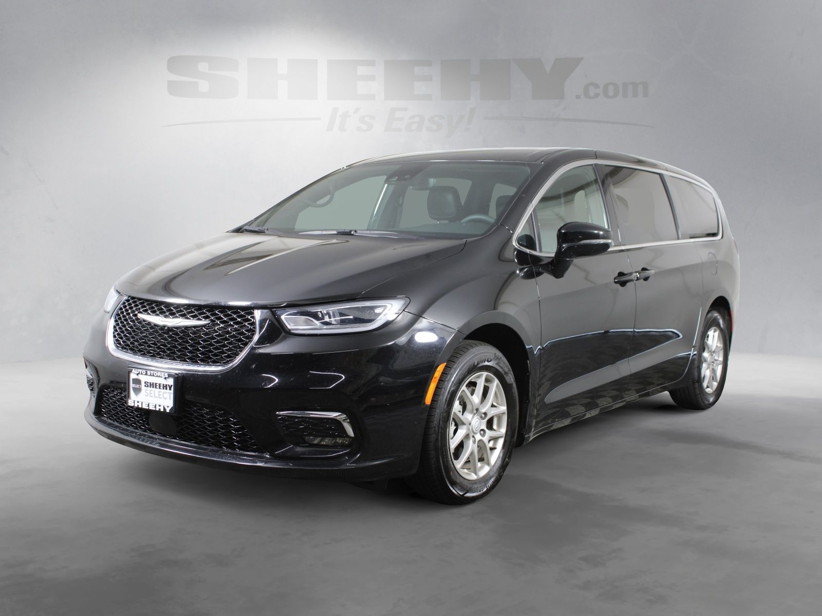 Used 2025 Black Chrysler Select image 15