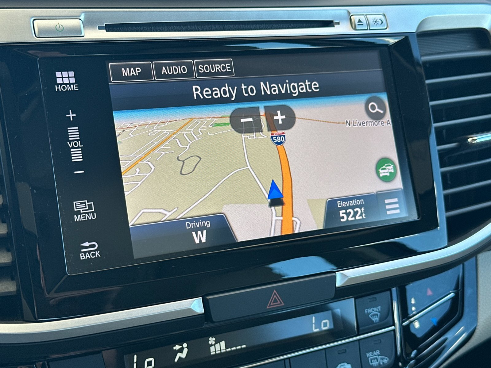 2017 Honda Accord Touring — full photo 18 of 28