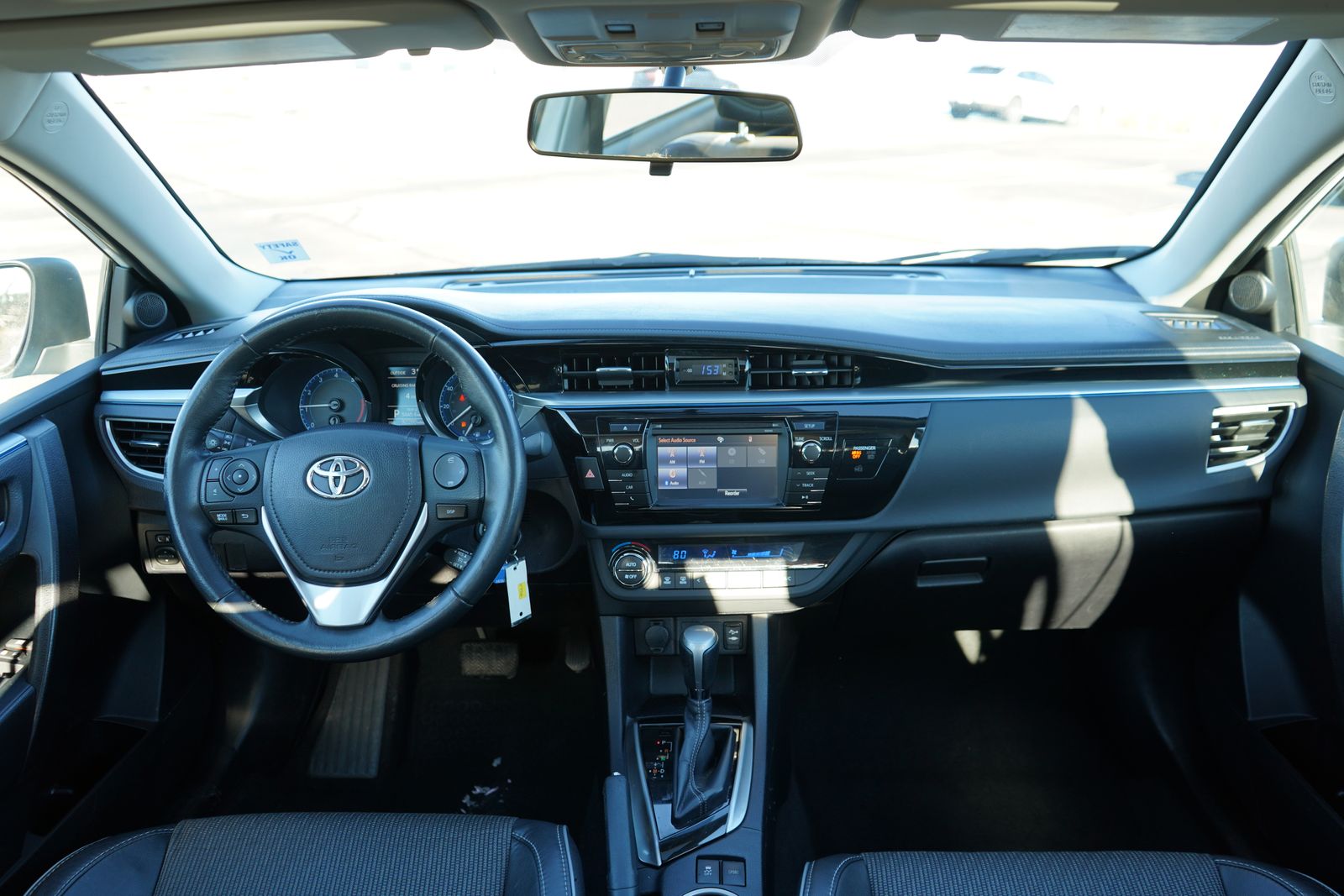 2015 Toyota Corolla L 10