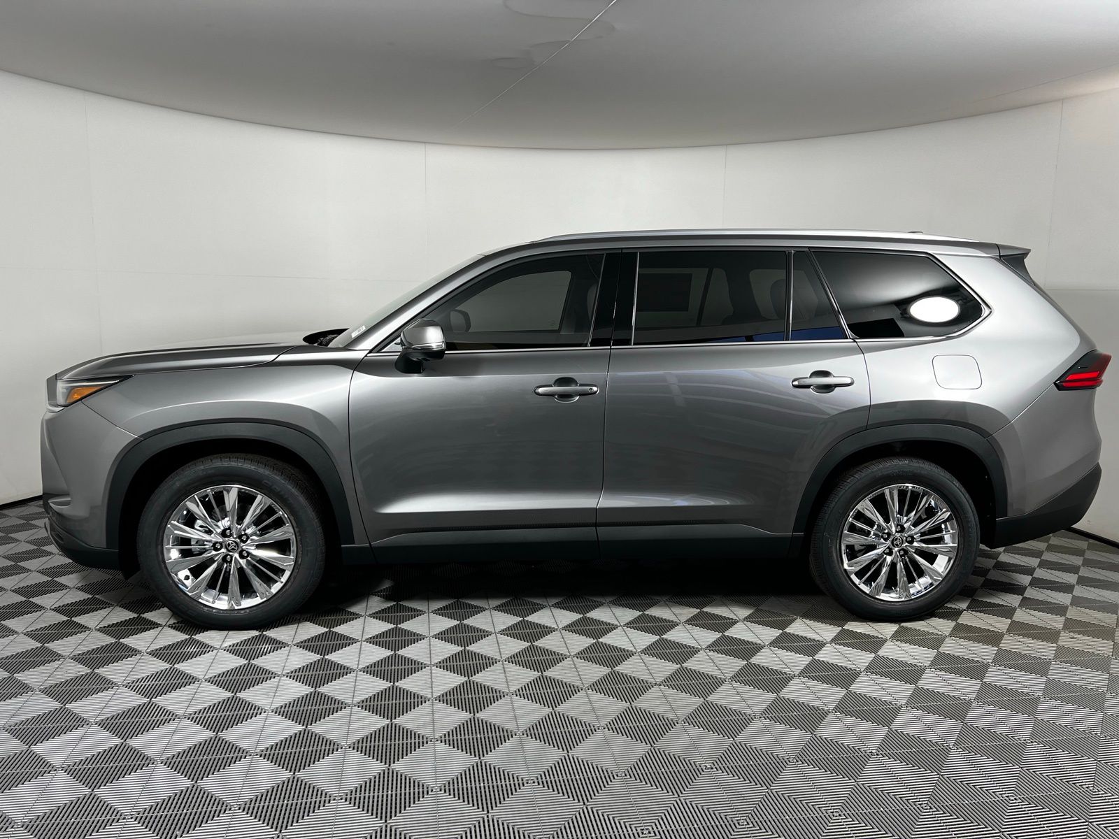 Thumbnail: 2026 Toyota Grand Highlander - 8