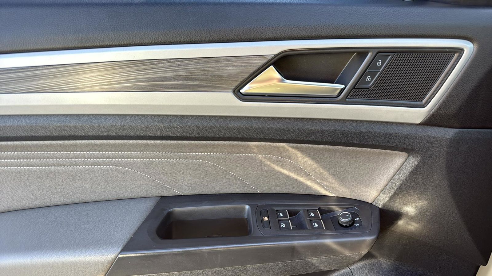 Used Car 2022 Volkswagen Atlas Cross Sport  3.6l V6 Se W/technology For Sale Under $25,000 In Austin, Texas