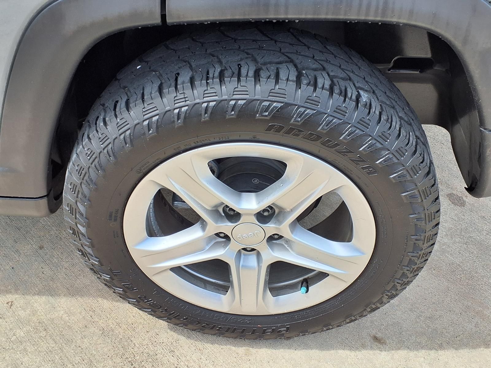 2023 Jeep Compass Latitude Gray at Monument Chevrolet