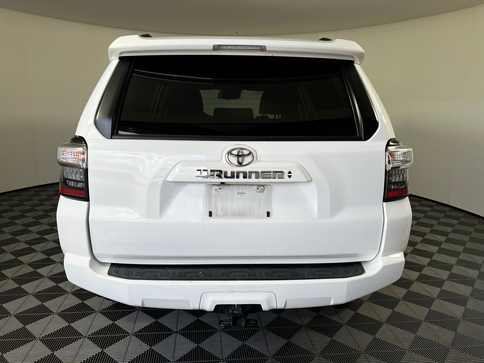 Thumbnail: 2022 Toyota 4Runner - 6