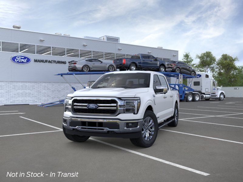 New 2026 Star White Metallic Tri-Coat Ford Lariat image 4