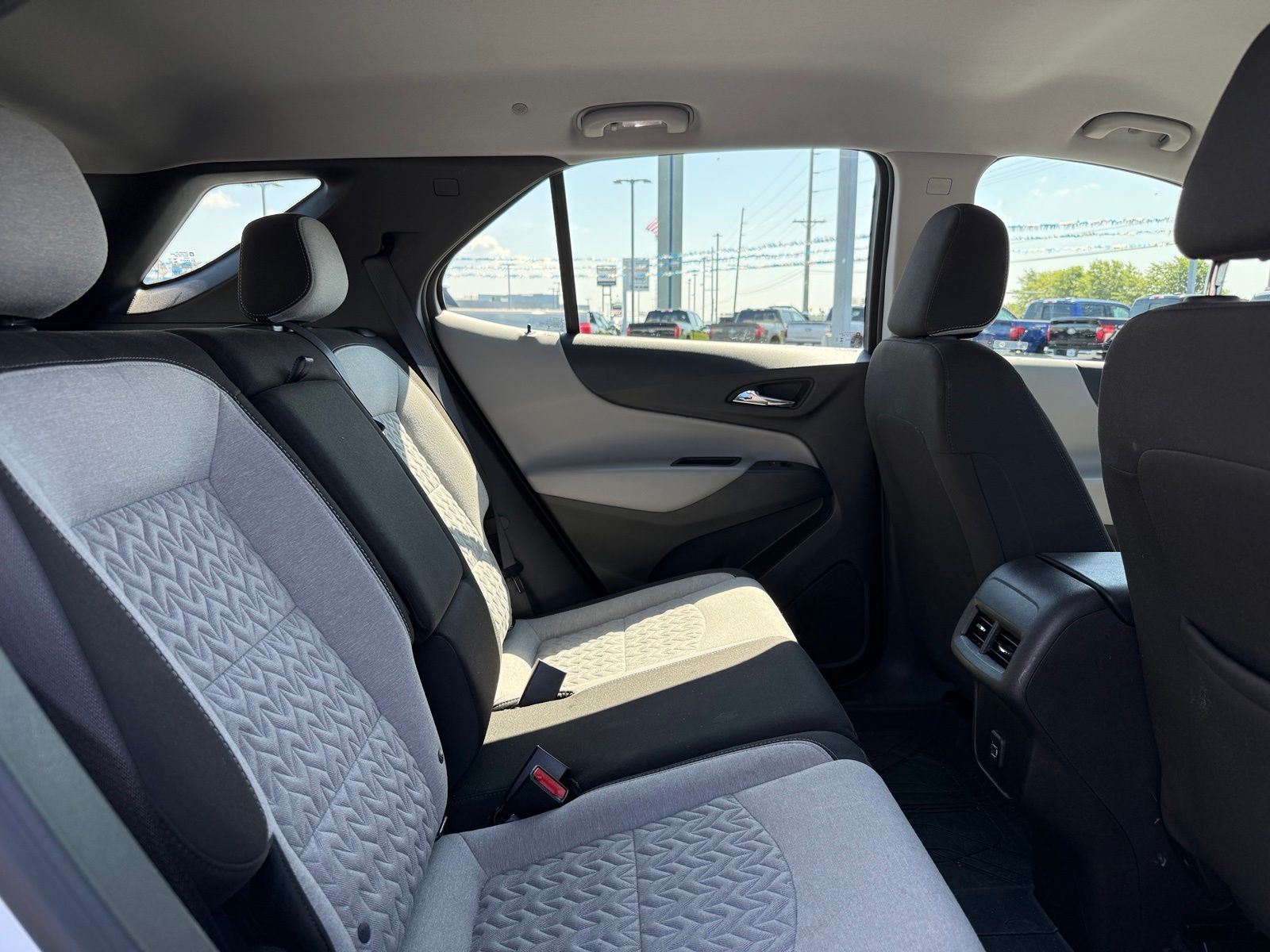 2024 Chevrolet Equinox image 16