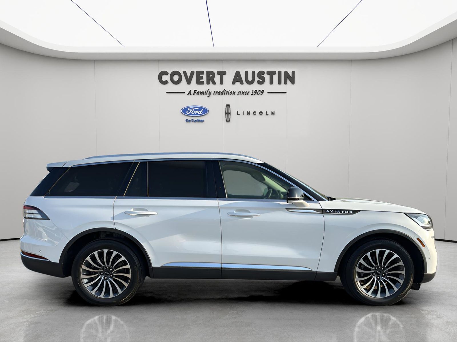 Used Car 2023 Lincoln Aviator  Reserve For Sale Under $50,000 In Austin, Texas