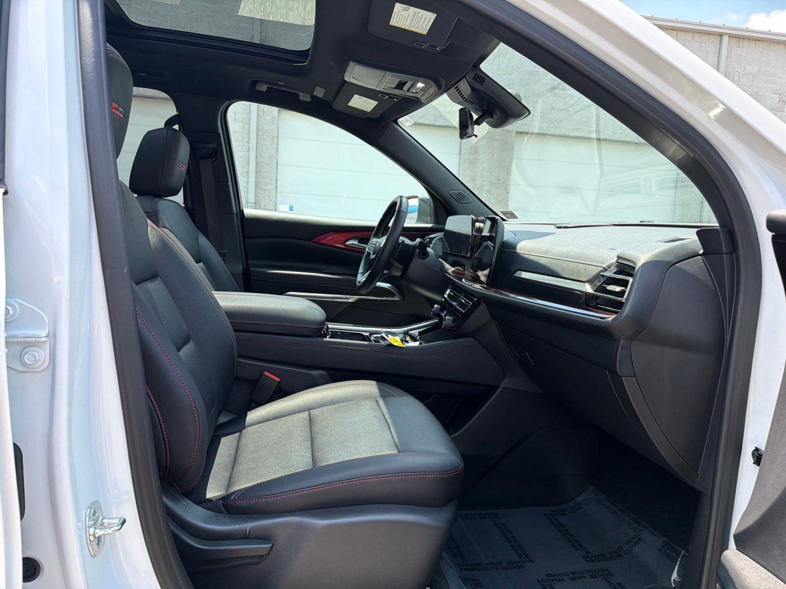 Used 2025 Beige Chevrolet Z71 image 25