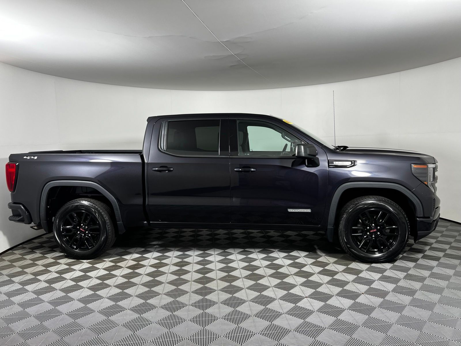 Thumbnail: 2022 GMC Sierra 1500 - 4
