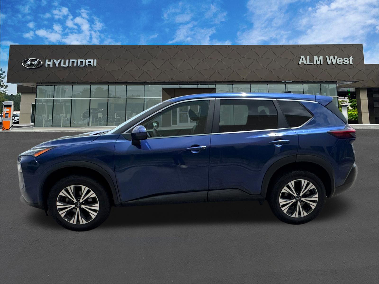 Used 2023 Blue Nissan SV image 8
