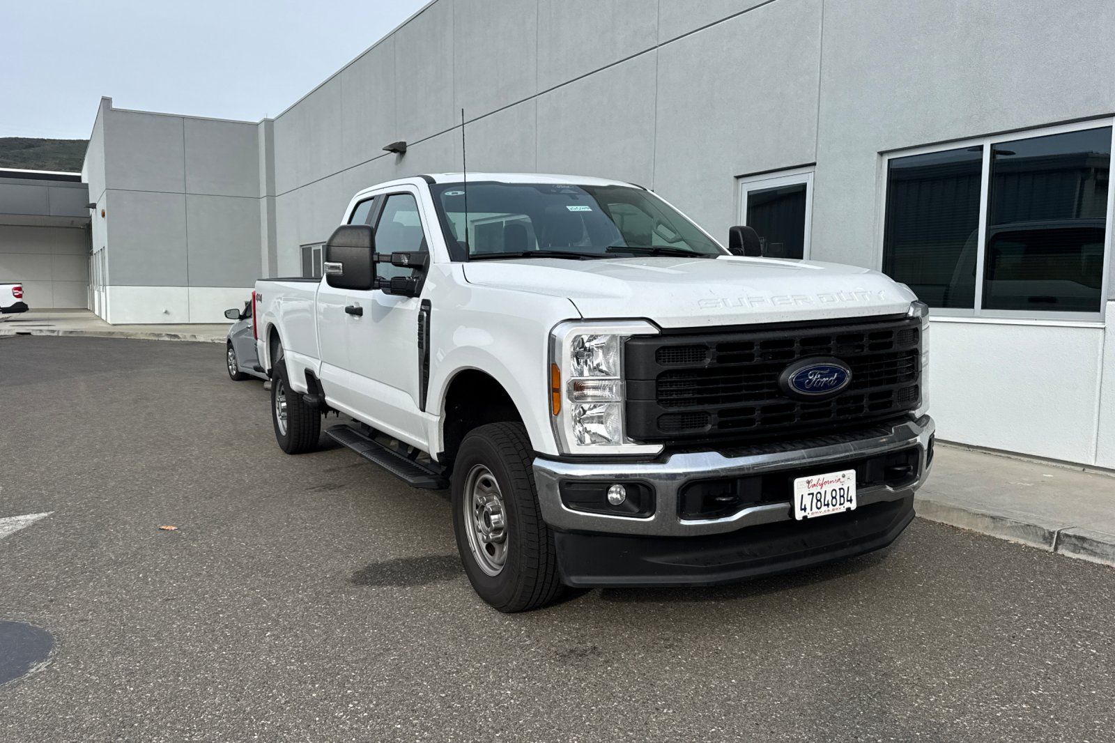 Oxford White 2024 Ford F-350 Super Duty XL SuperCab 4WD Pickup Truck Four-Wheel Drive Automatic