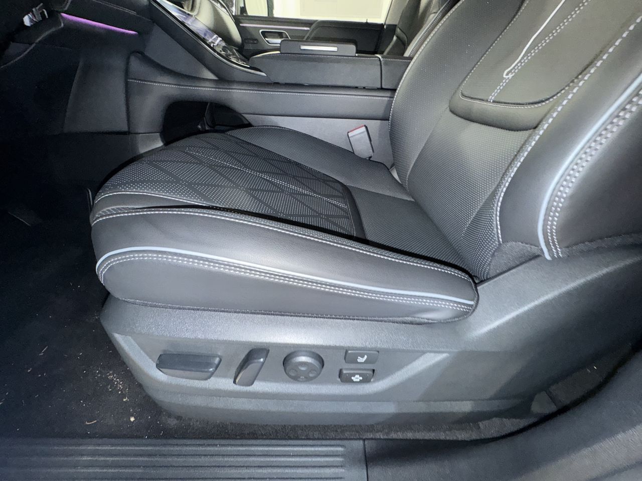 2025 Infiniti QX80 Sensory photo 16
