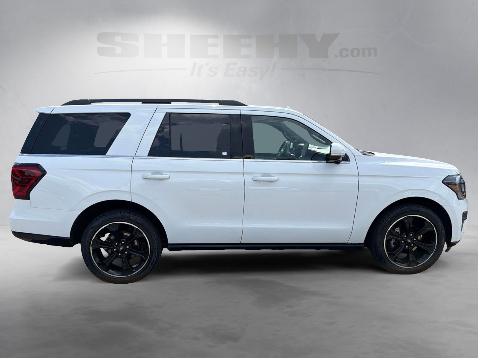Certified Used 2023 Oxford White Ford Limited image 10