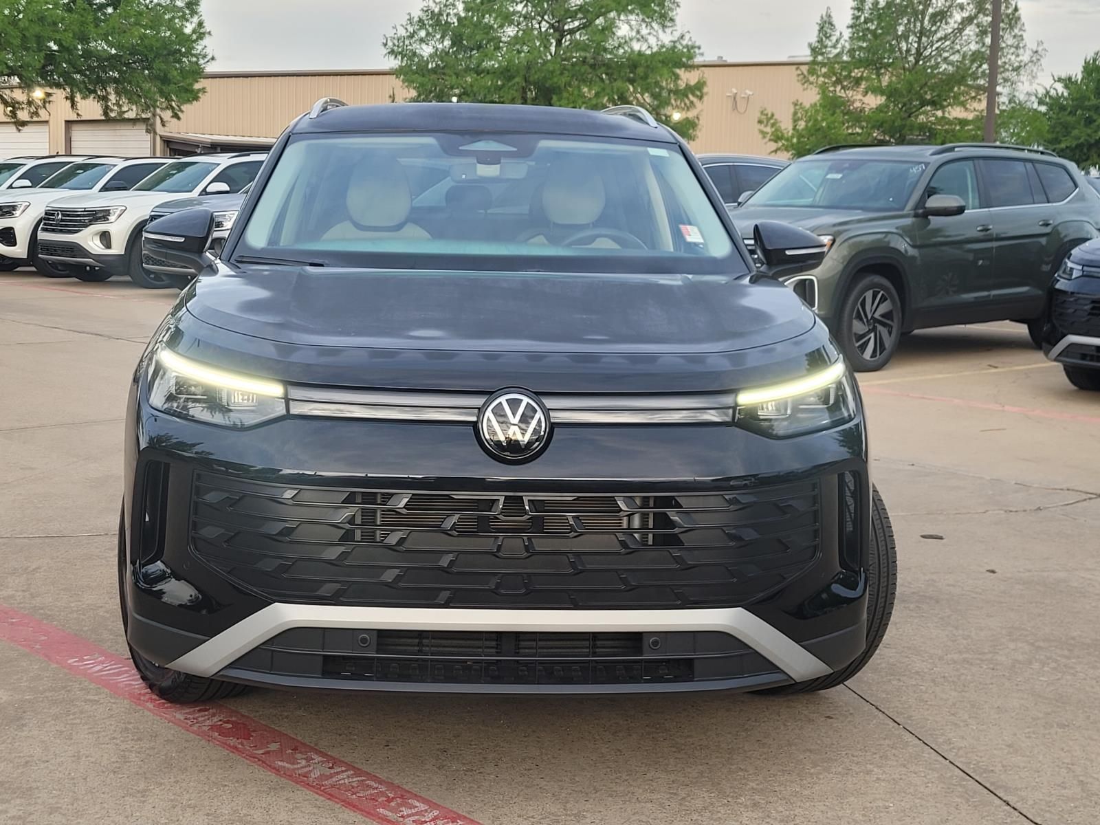 used 2025 Volkswagen Tiguan car, priced at $29,300