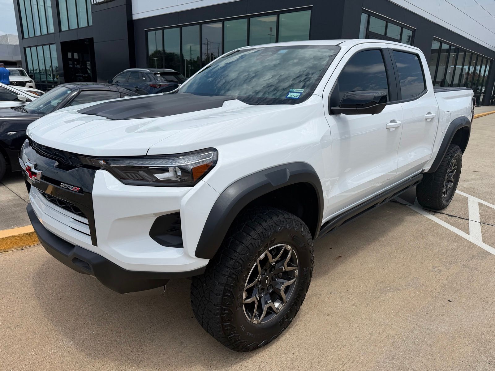 Summit White 2023 Chevrolet Colorado Pickup Truck Four-Wheel Drive 8-Speed Automatic