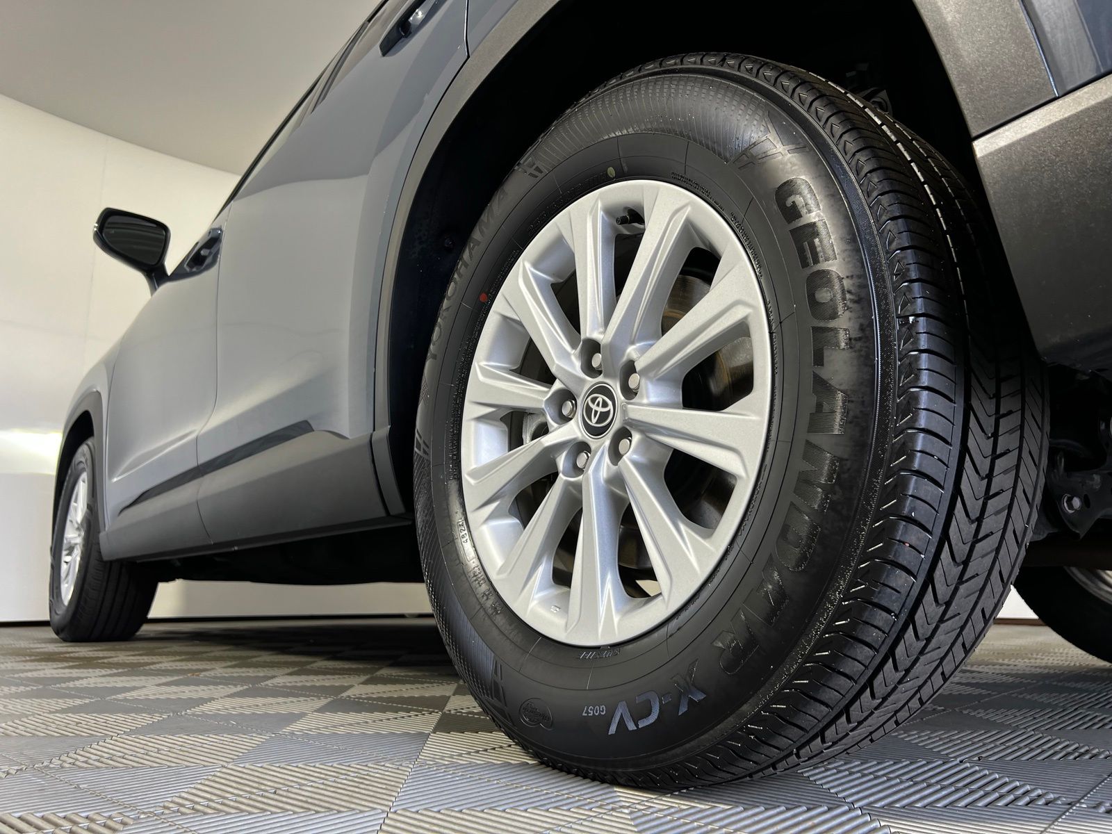 Thumbnail: 2025 Toyota Grand Highlander - 28