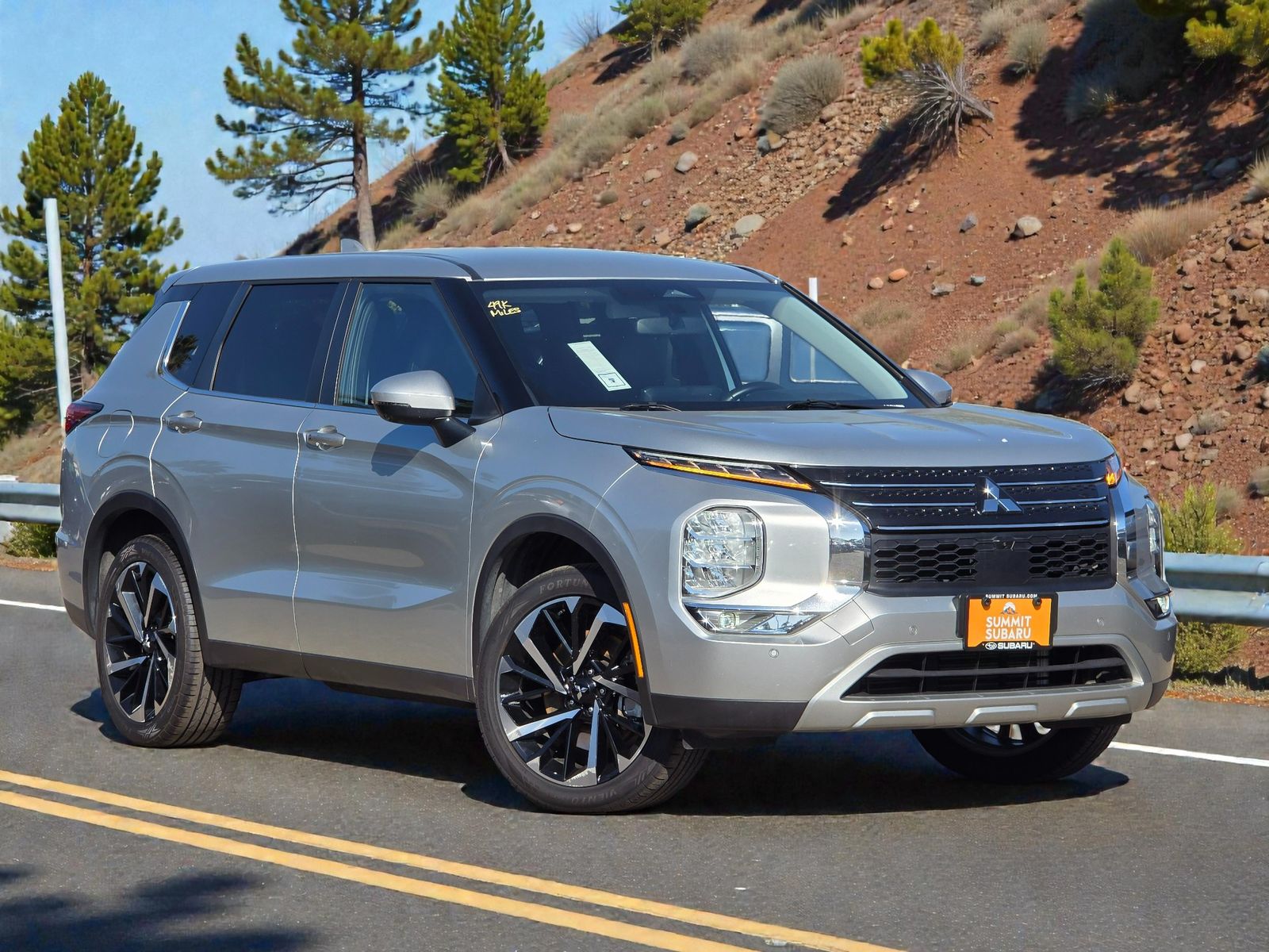 2024 Mitsubishi Outlander SE FWD
