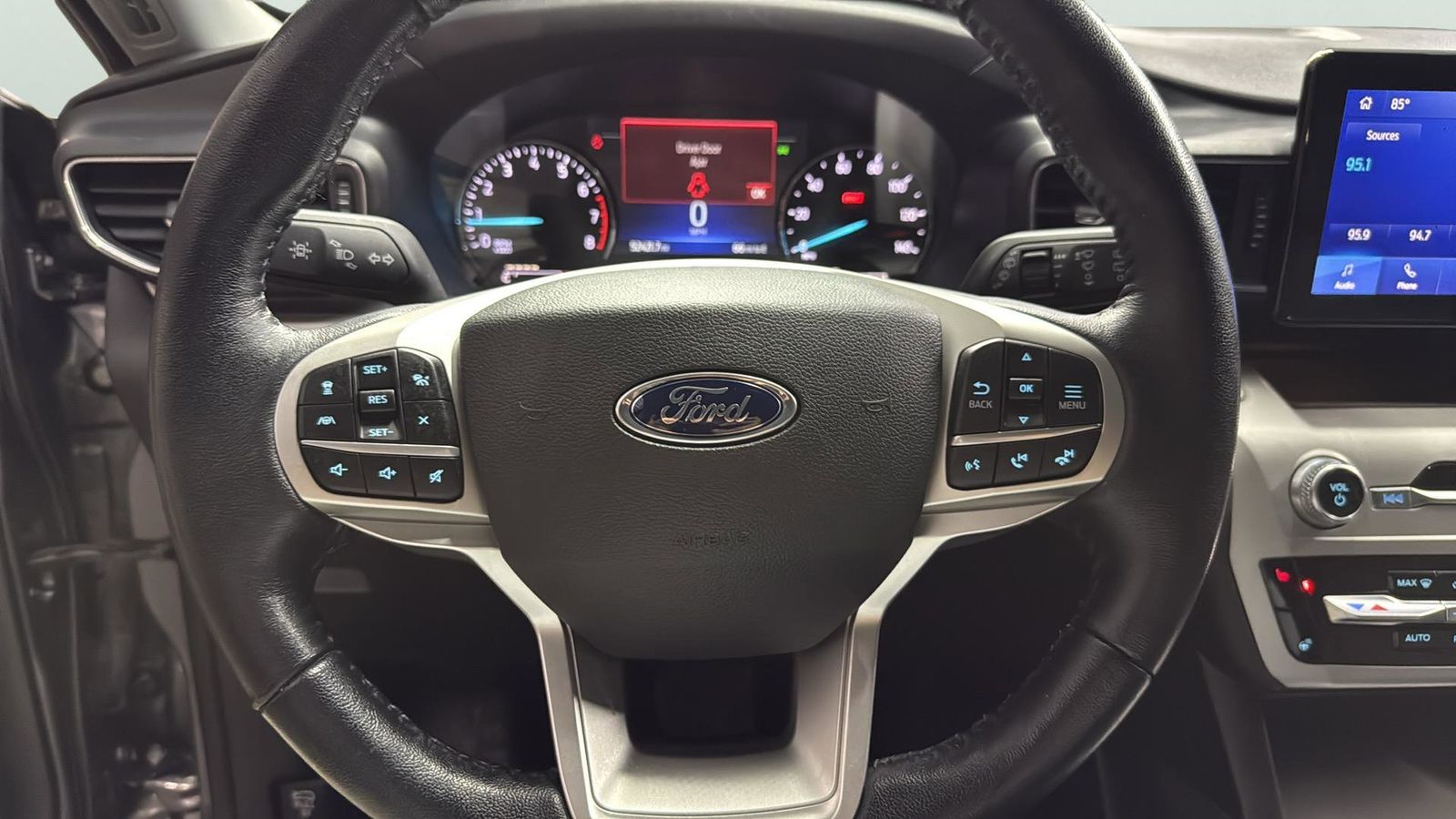 Used Car 2022 Ford Explorer  Xlt For Sale Under $30,000 In Austin, Texas