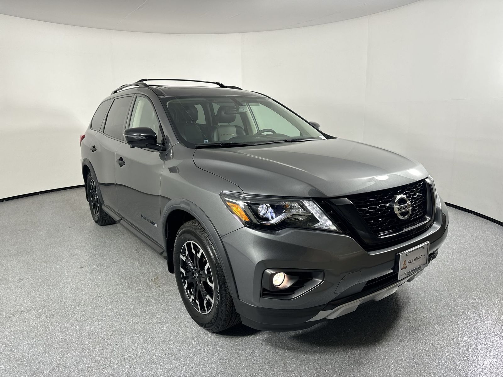 2020 Nissan Pathfinder SL 4