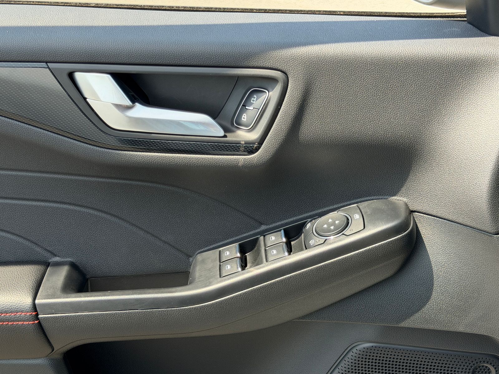 New 2026 Space Silver Metallic Ford ST-Line image 35
