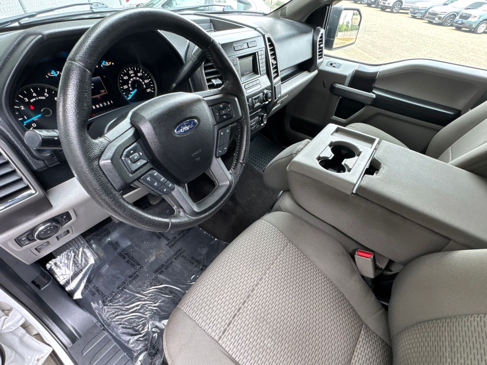 Used 2015 Oxford White Ford XLT image 52