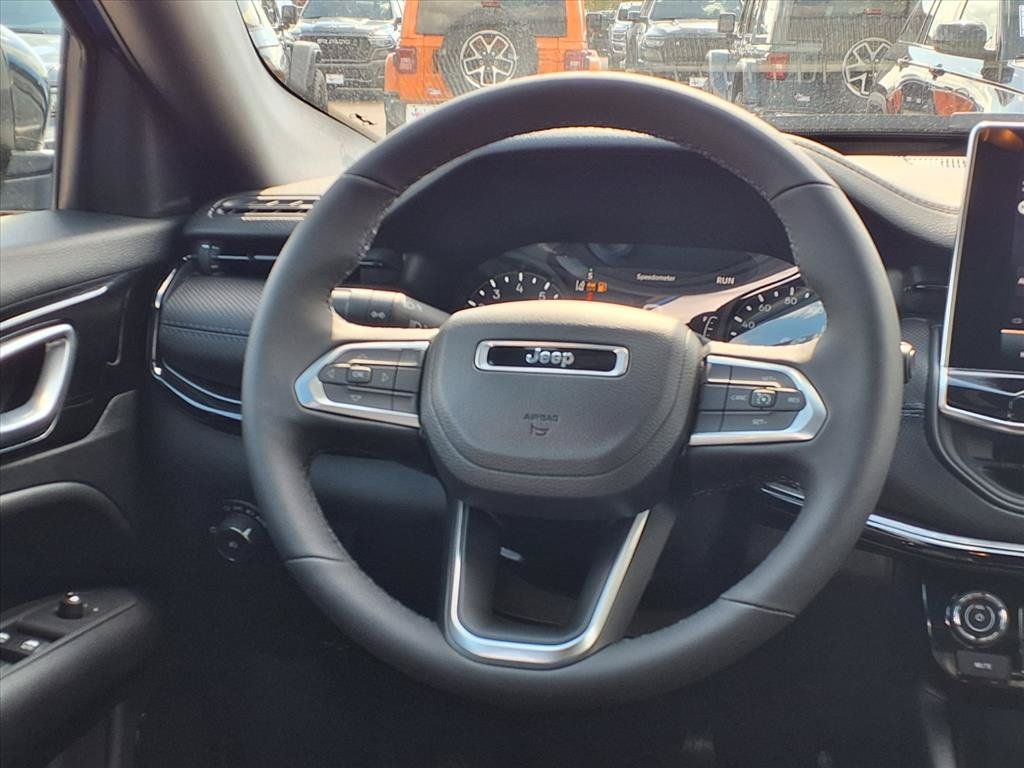 2026 Jeep Compass Latitude - 11