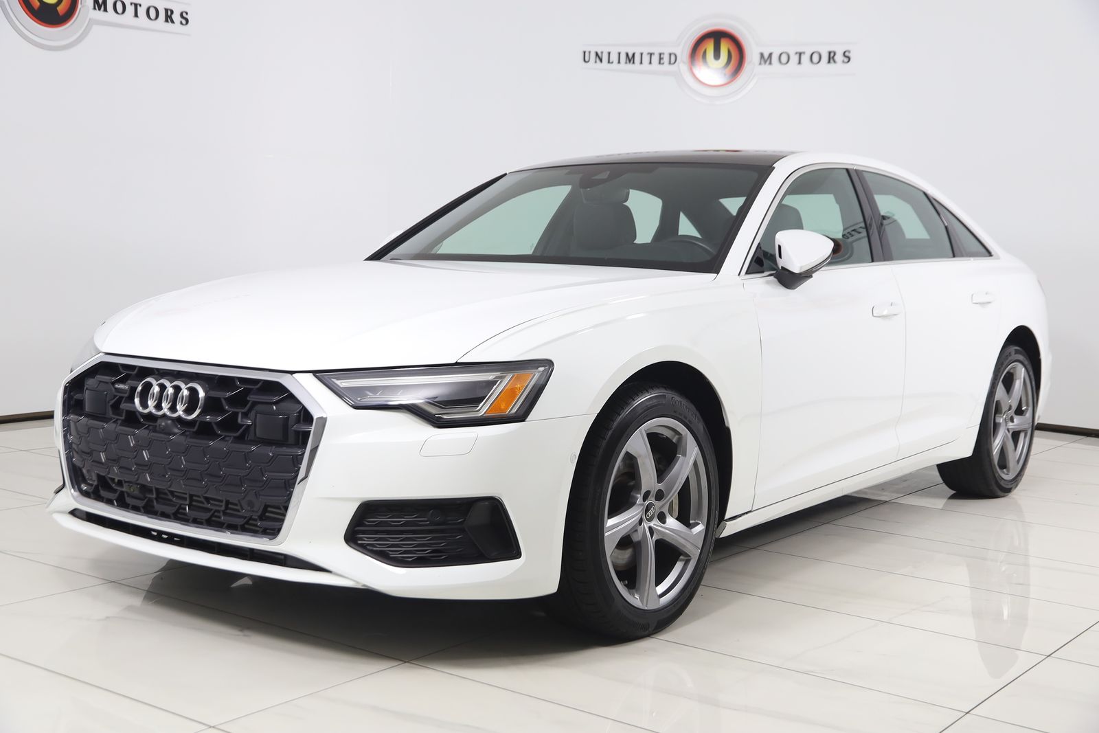 View vehicle photo 5