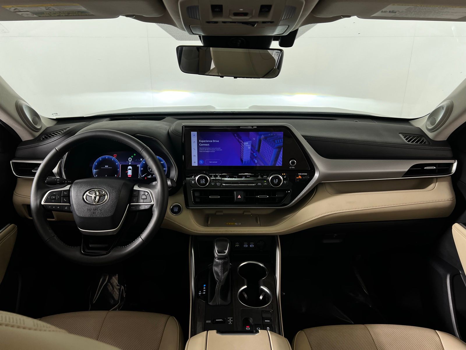 Thumbnail: 2024 Toyota Highlander - 29