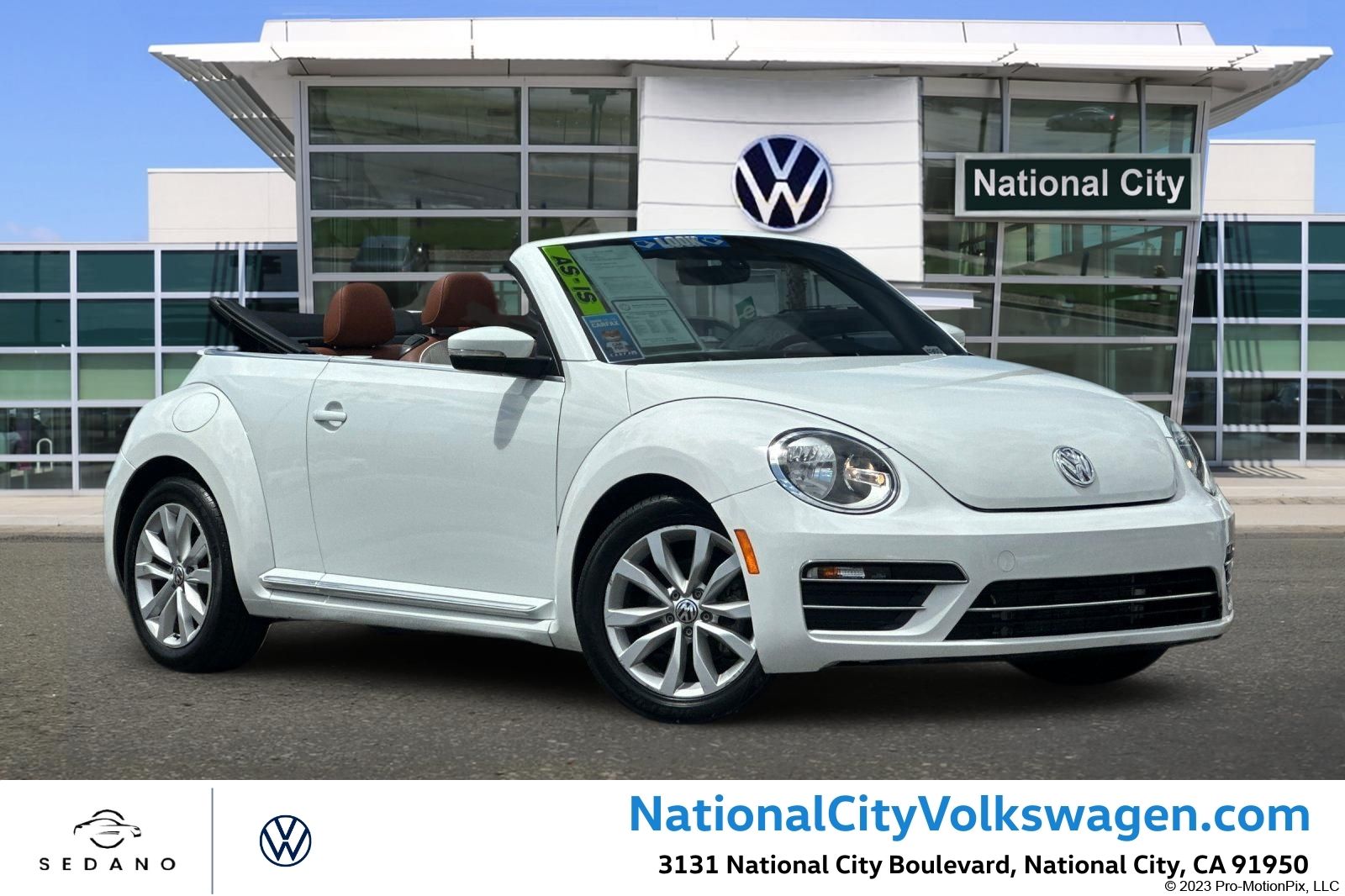 Pure White/Black Roof 2017 Volkswagen Beetle Convertible Front-Wheel Drive 6-Speed Automatic