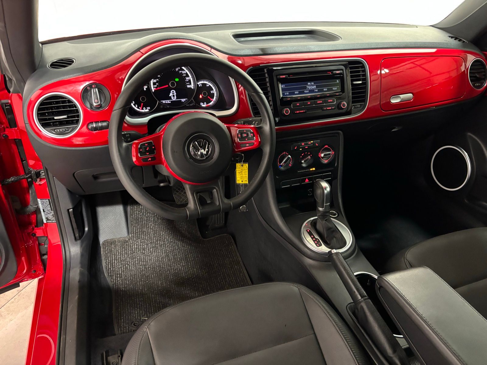 Used Car 2015 Volkswagen Beetle  1.8t For Sale Under $15,000 In Austin, Texas