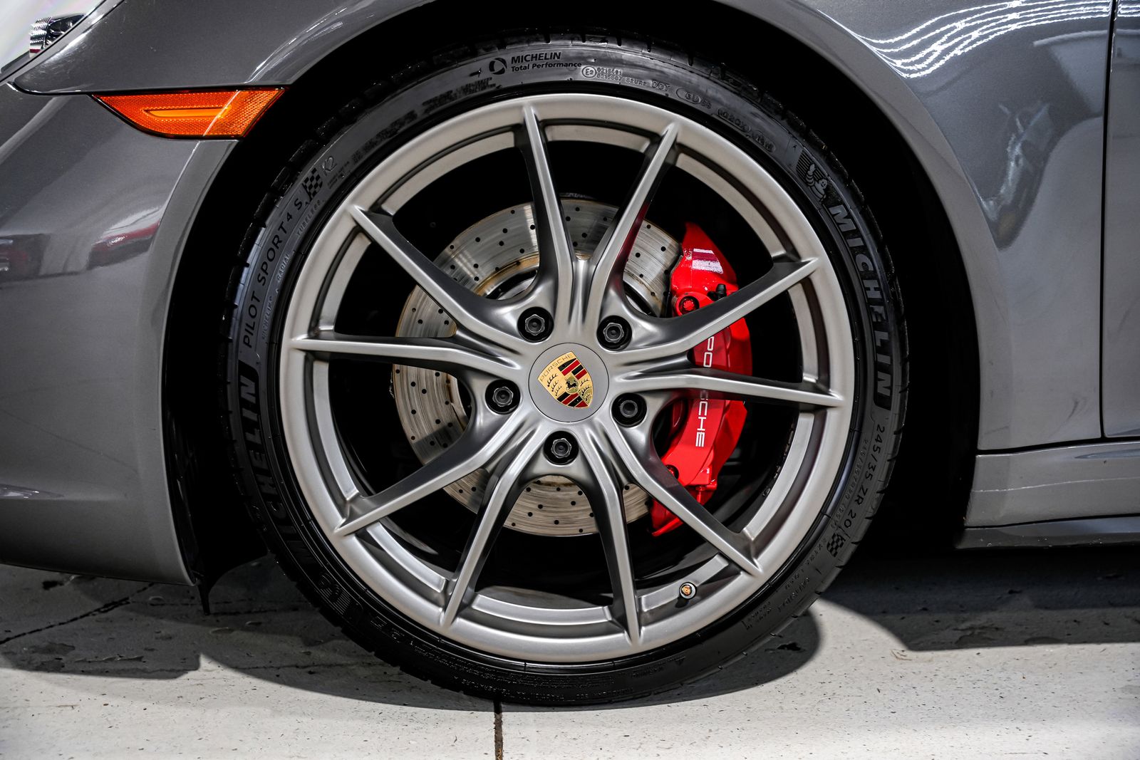 2017 Porsche 911 Targa 4S — photo 42