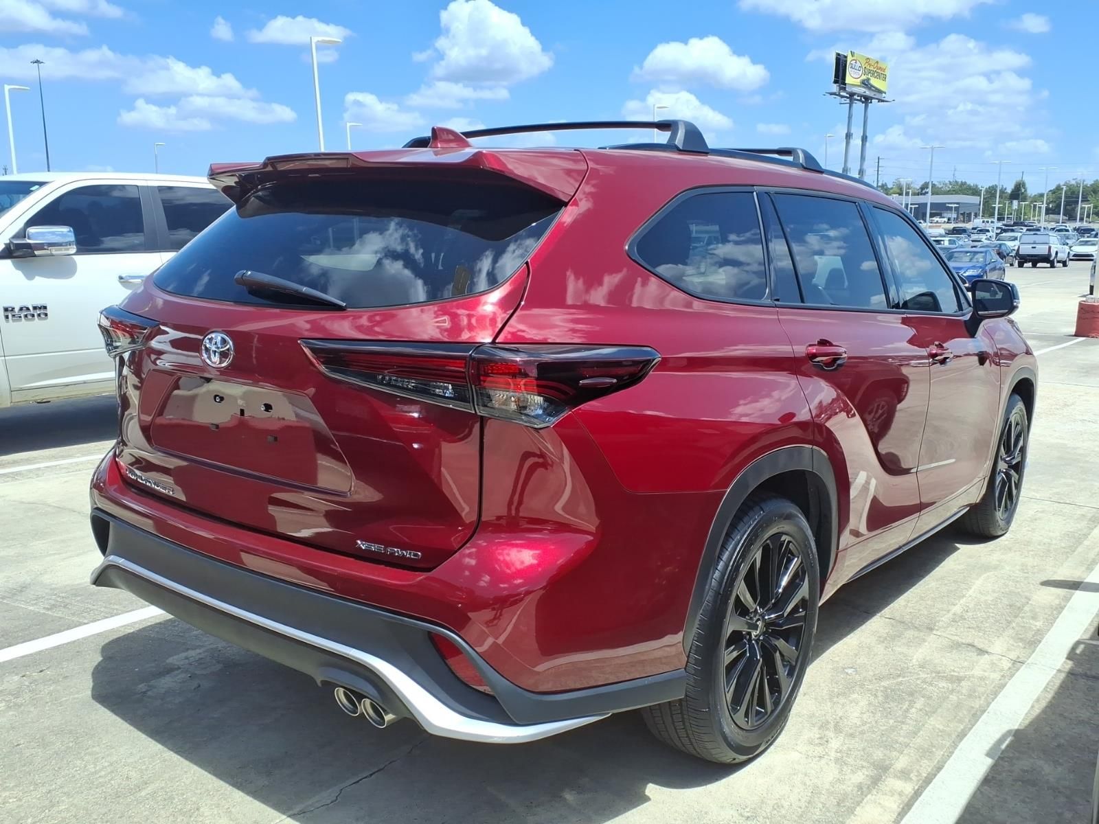 2026 Toyota Highlander XSE Red at Gullo Toyota