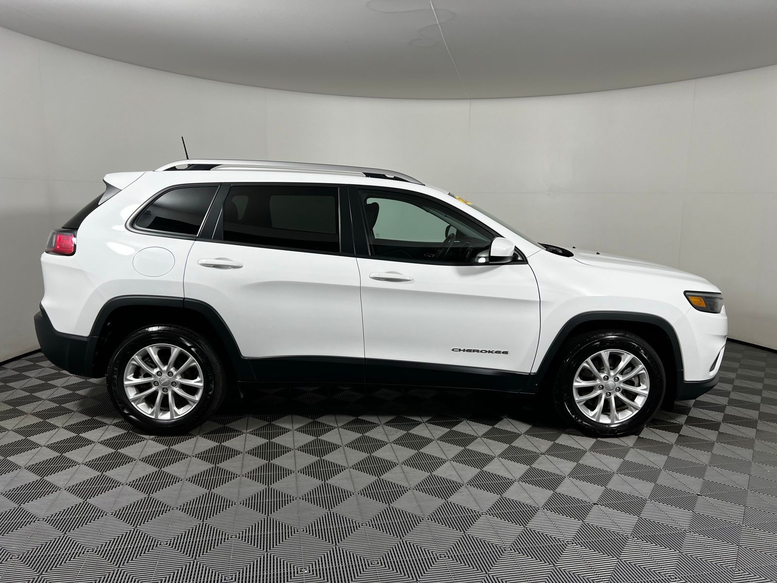 2020 Jeep Cherokee Latitude 7